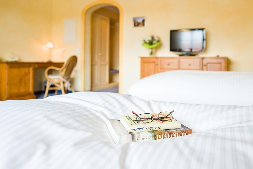 Hotel Und Landgasthof Altwirt Großhartpenning Dış mekan fotoğraf