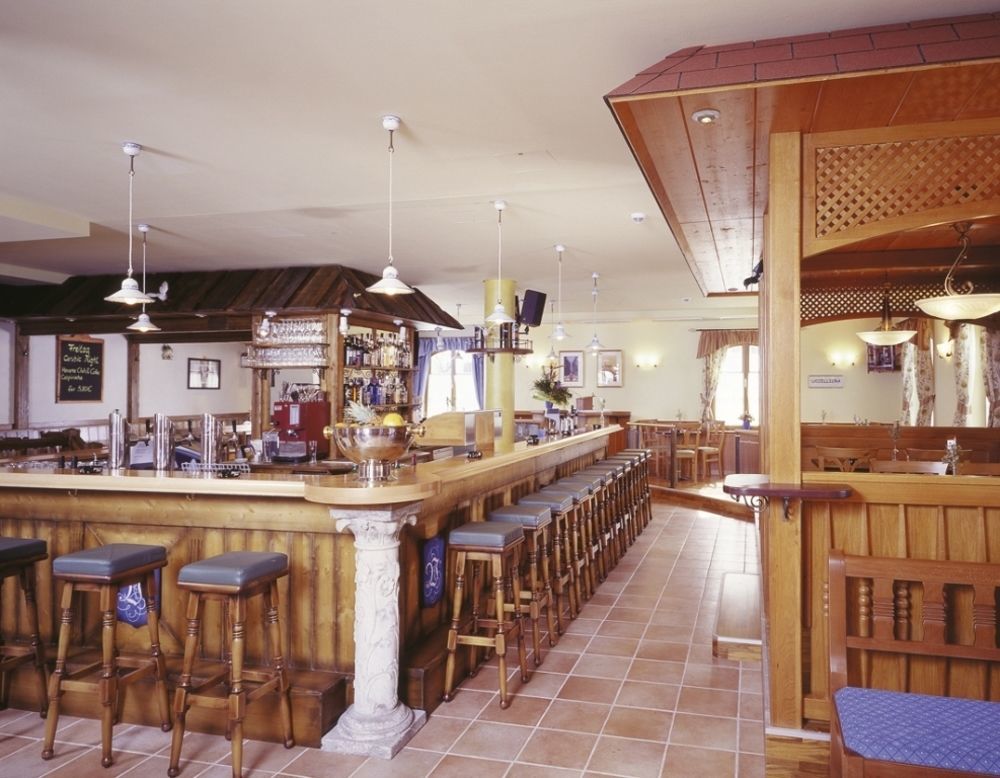 Hotel Und Landgasthof Altwirt Großhartpenning Dış mekan fotoğraf